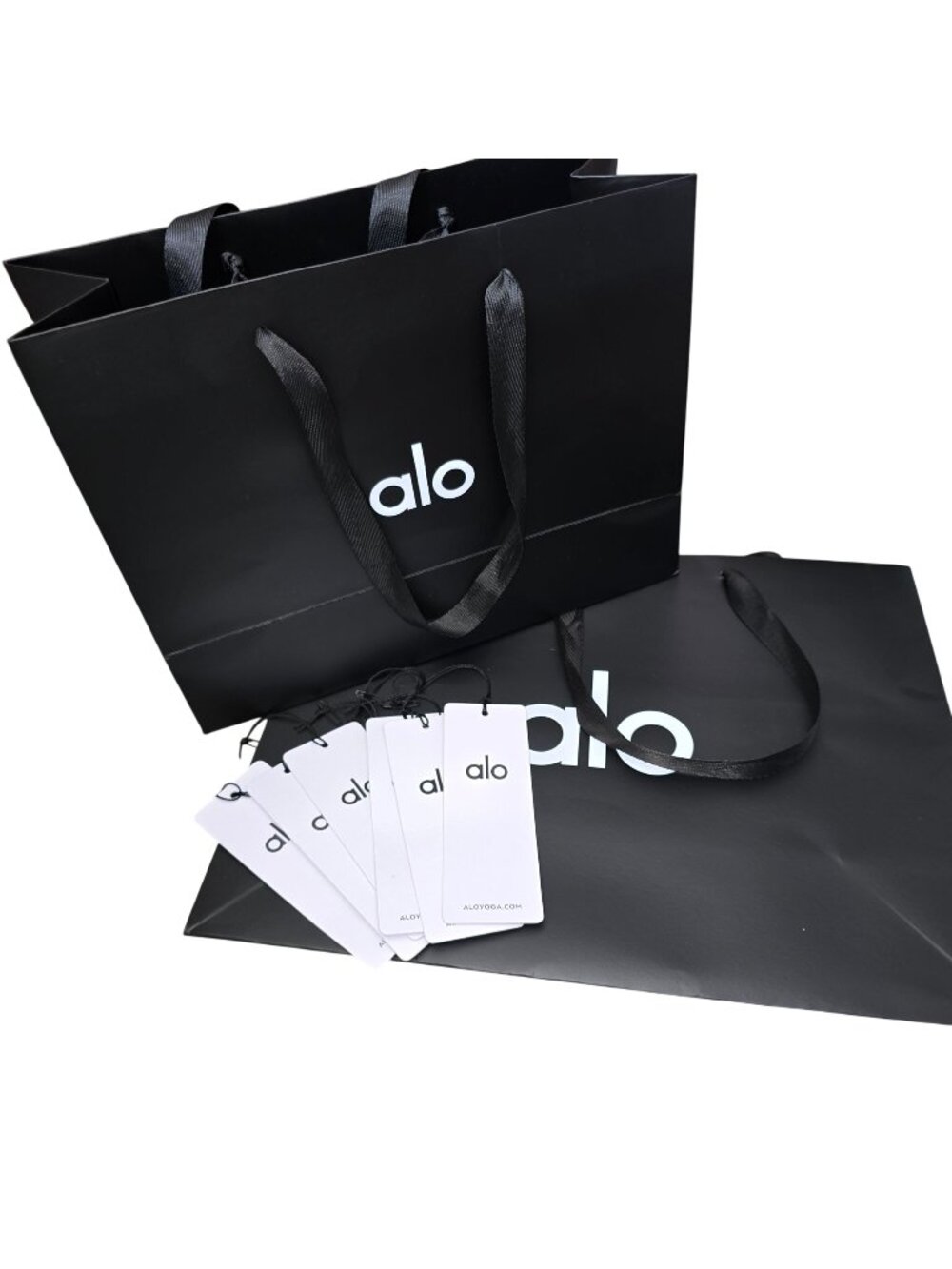 Alo Yoga Black Shopping Bags With Ribbon Handles & Tags Set VR9019